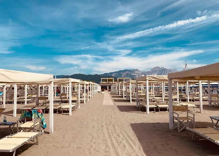Semesterbostad La Casetta Di Dante Marina Di Carrara